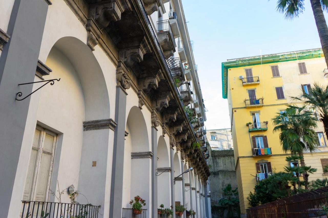 Отель Palazzo Il Convento Неаполь Экстерьер фото
